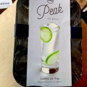W&P Peak Ice works Collins ice tray makes four ice